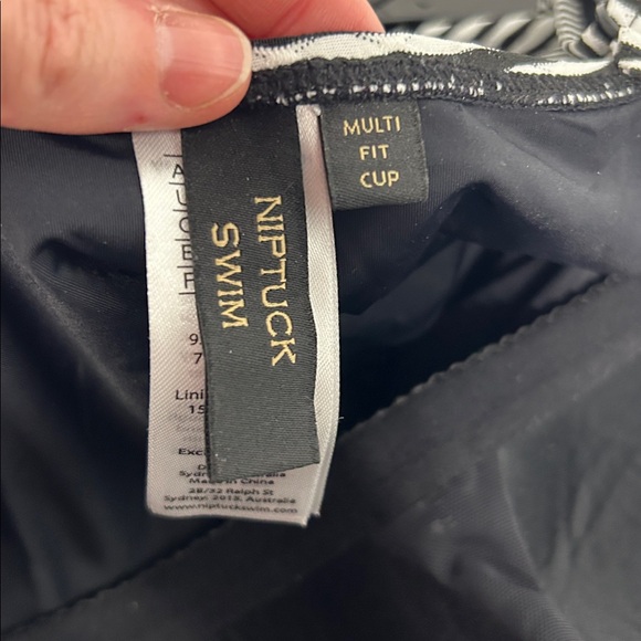 Striped One-Piece Swimsuit nip tuck, swim, size 8, black and white NWT - Picture 7 of 8